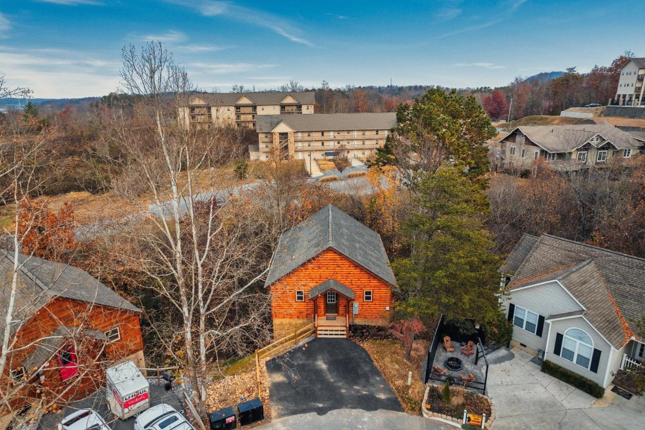 Mountains R Calling, Cozy Hideaway, King Beds, Hot-Tub, Arcade, Ev Ready Пиджен-Фордж Экстерьер фото