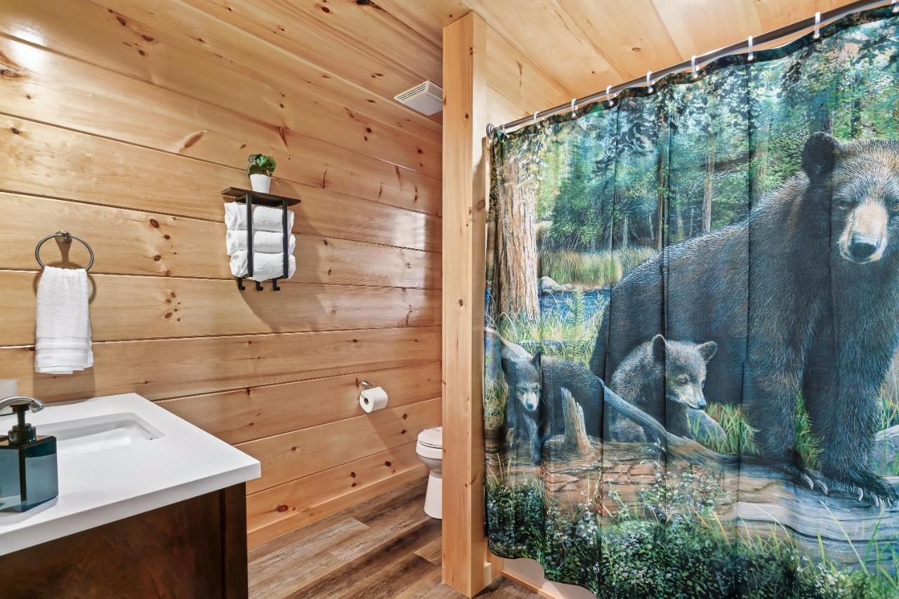 Mountains R Calling, Cozy Hideaway, King Beds, Hot-Tub, Arcade, Ev Ready Пиджен-Фордж Экстерьер фото